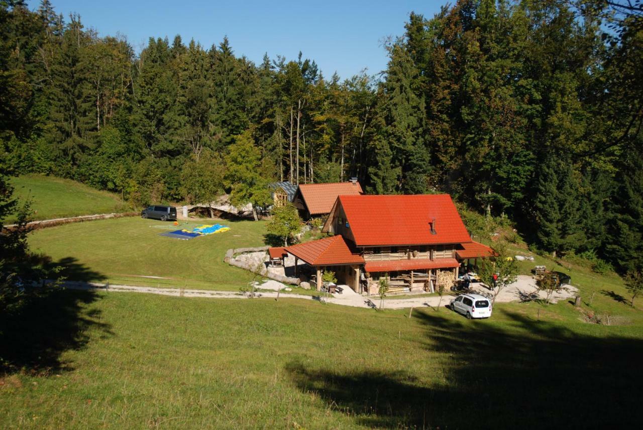 Estate Marjetin Dom Hotel Idrija Luaran gambar
